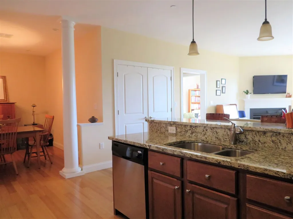 52 Main Street Nashua NH 03064