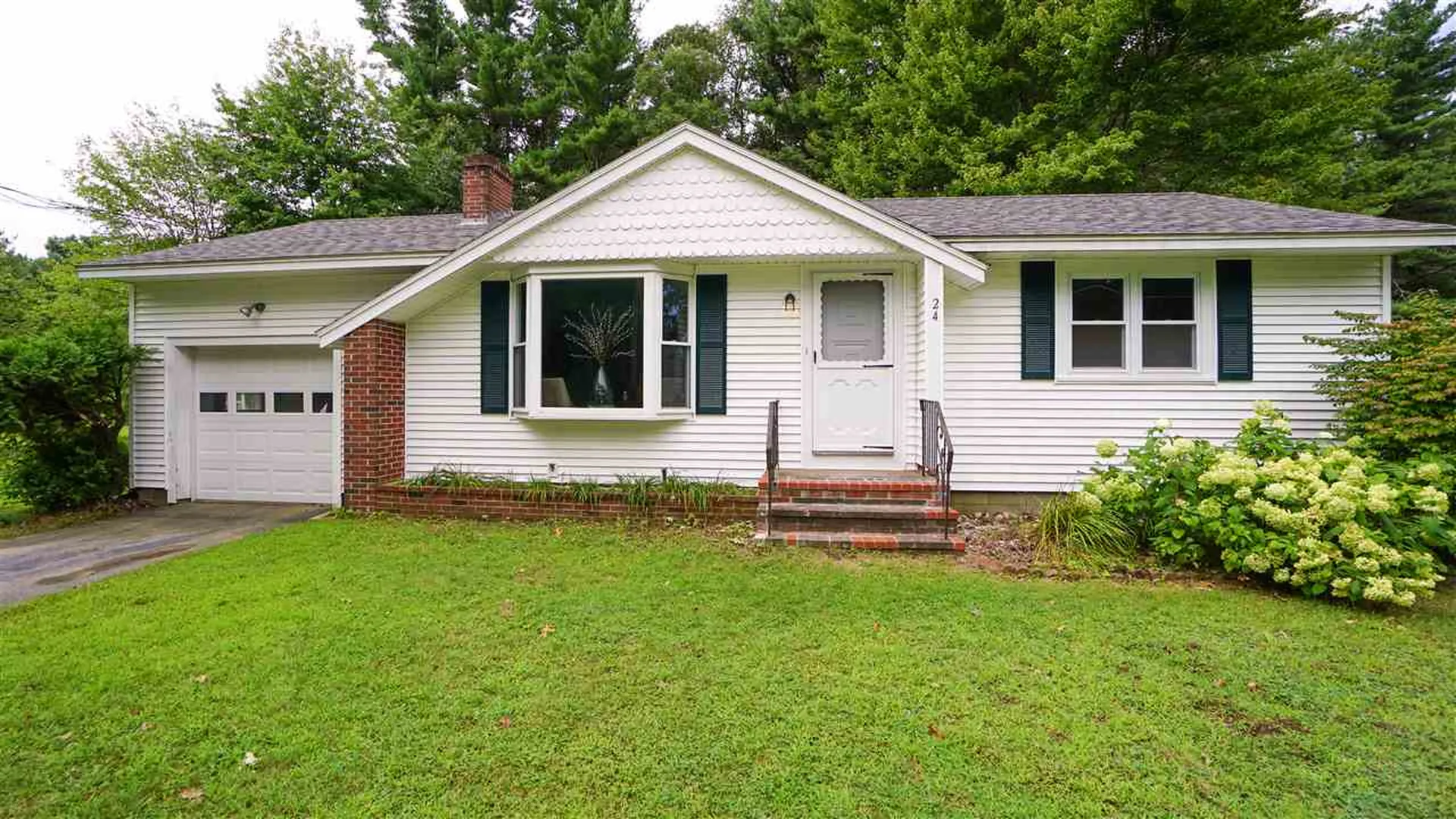 24 Mill Road Kingston NH 03848