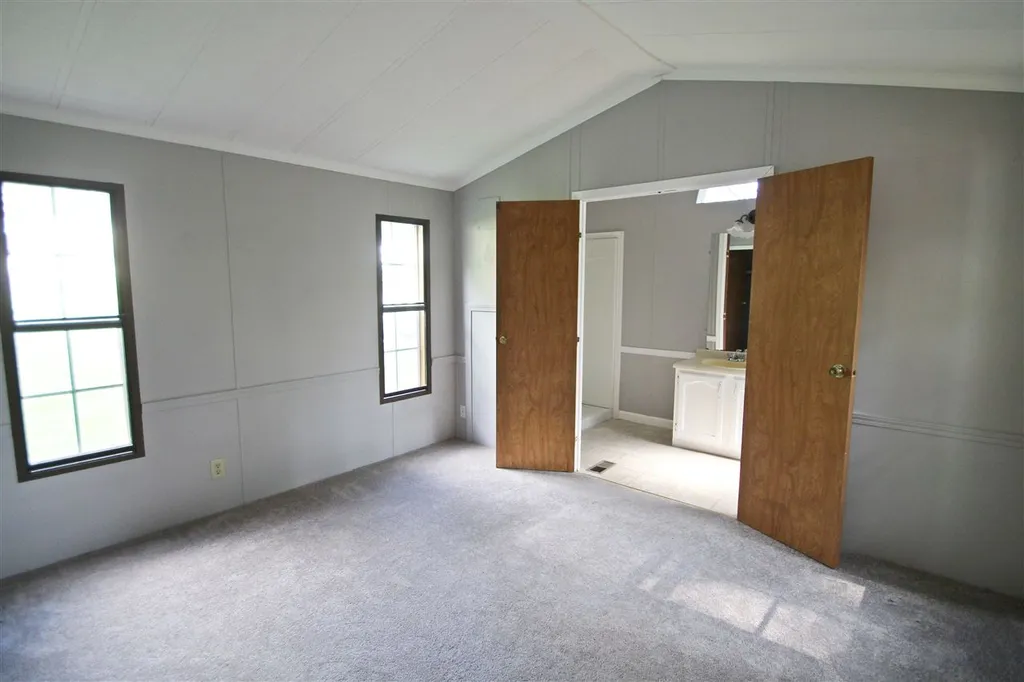 16 North Fuchsia Drive Rochester NH 03867