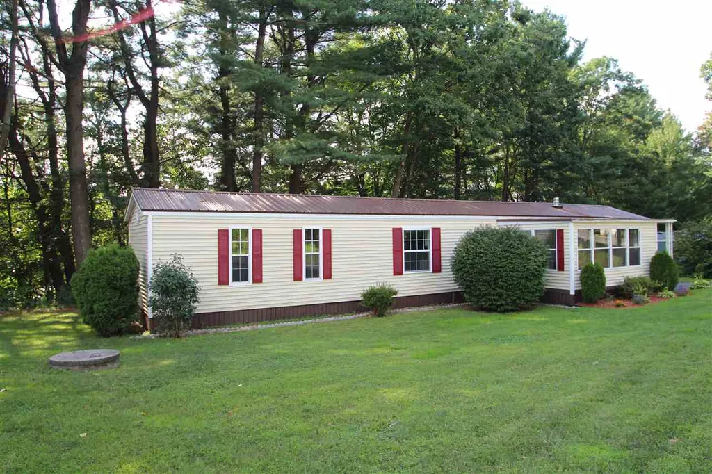 16 North Fuchsia Drive Rochester NH 03867