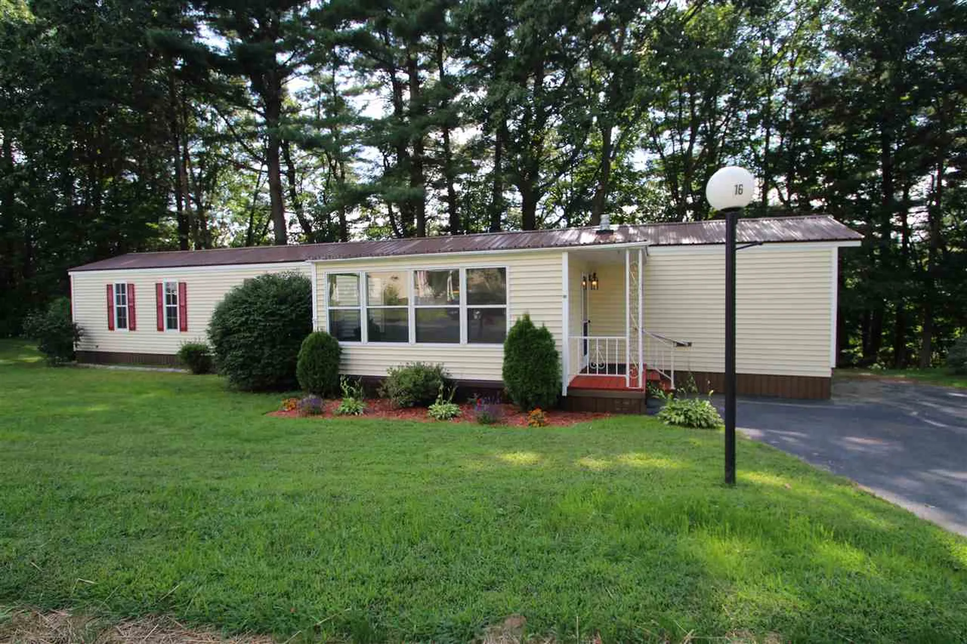 16 North Fuchsia Drive Rochester NH 03867