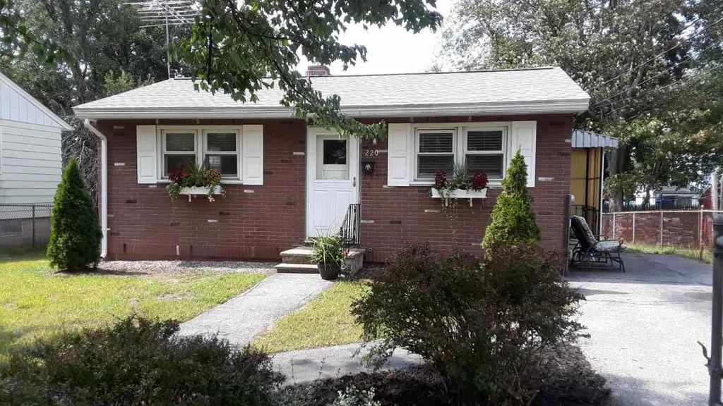 220 Platts Avenue Manchester NH 03109