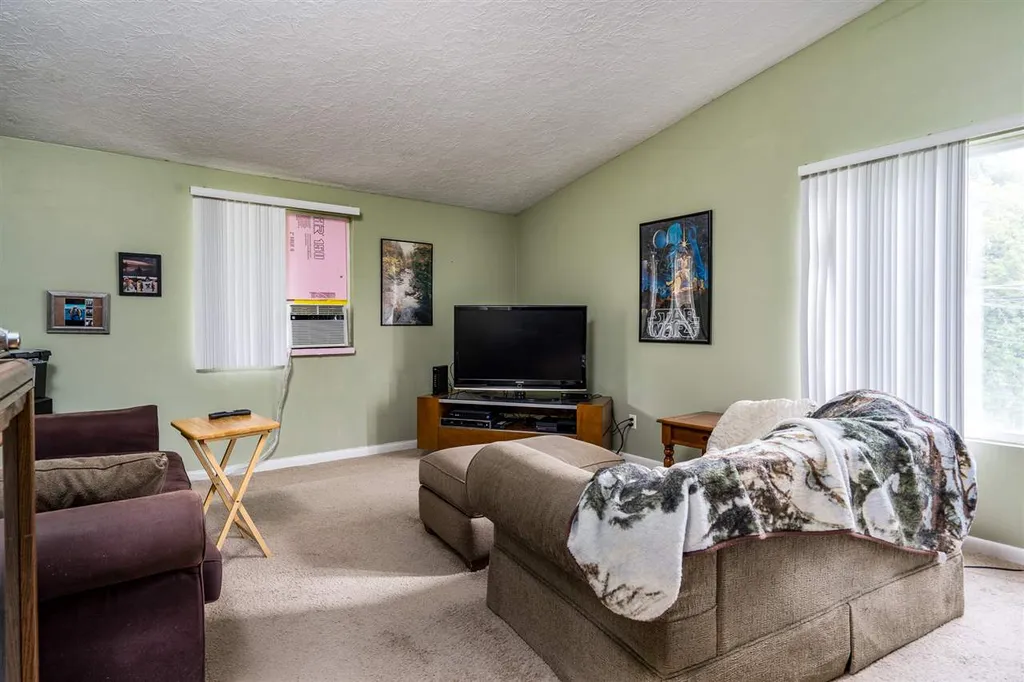 1 Johns Drive Hooksett NH 03106