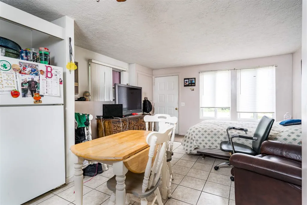 1 Johns Drive Hooksett NH 03106