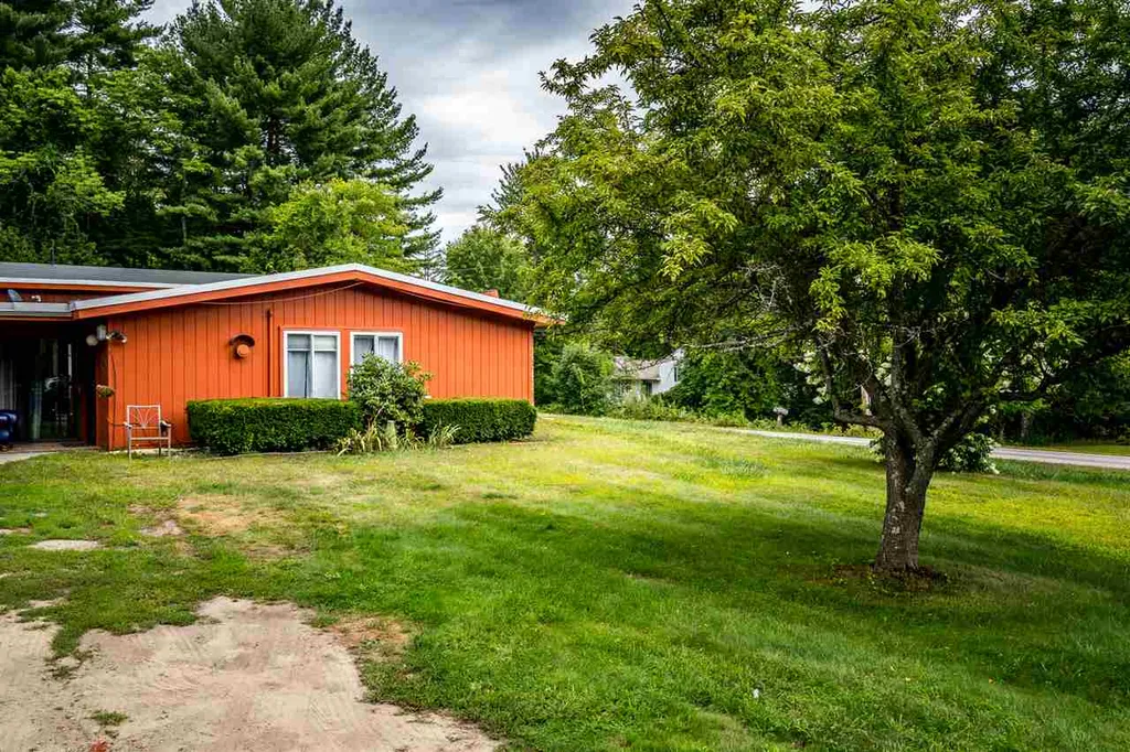 1 Johns Drive Hooksett NH 03106