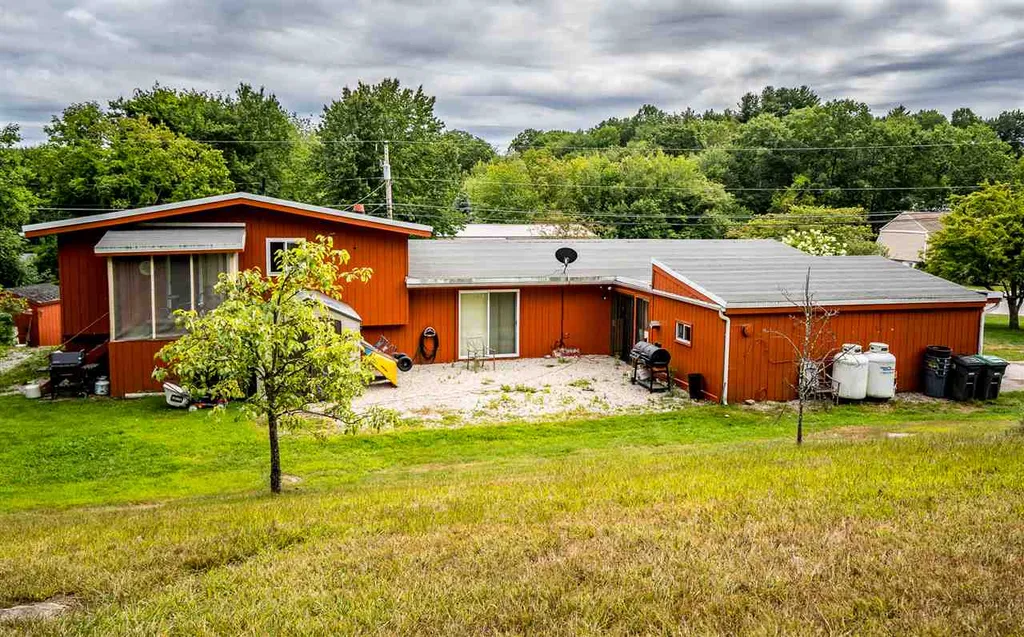 1 Johns Drive Hooksett NH 03106