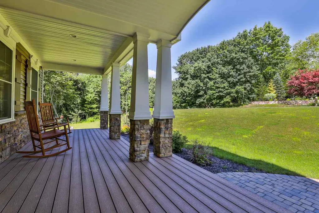 2 Floral Street Windham NH 03087