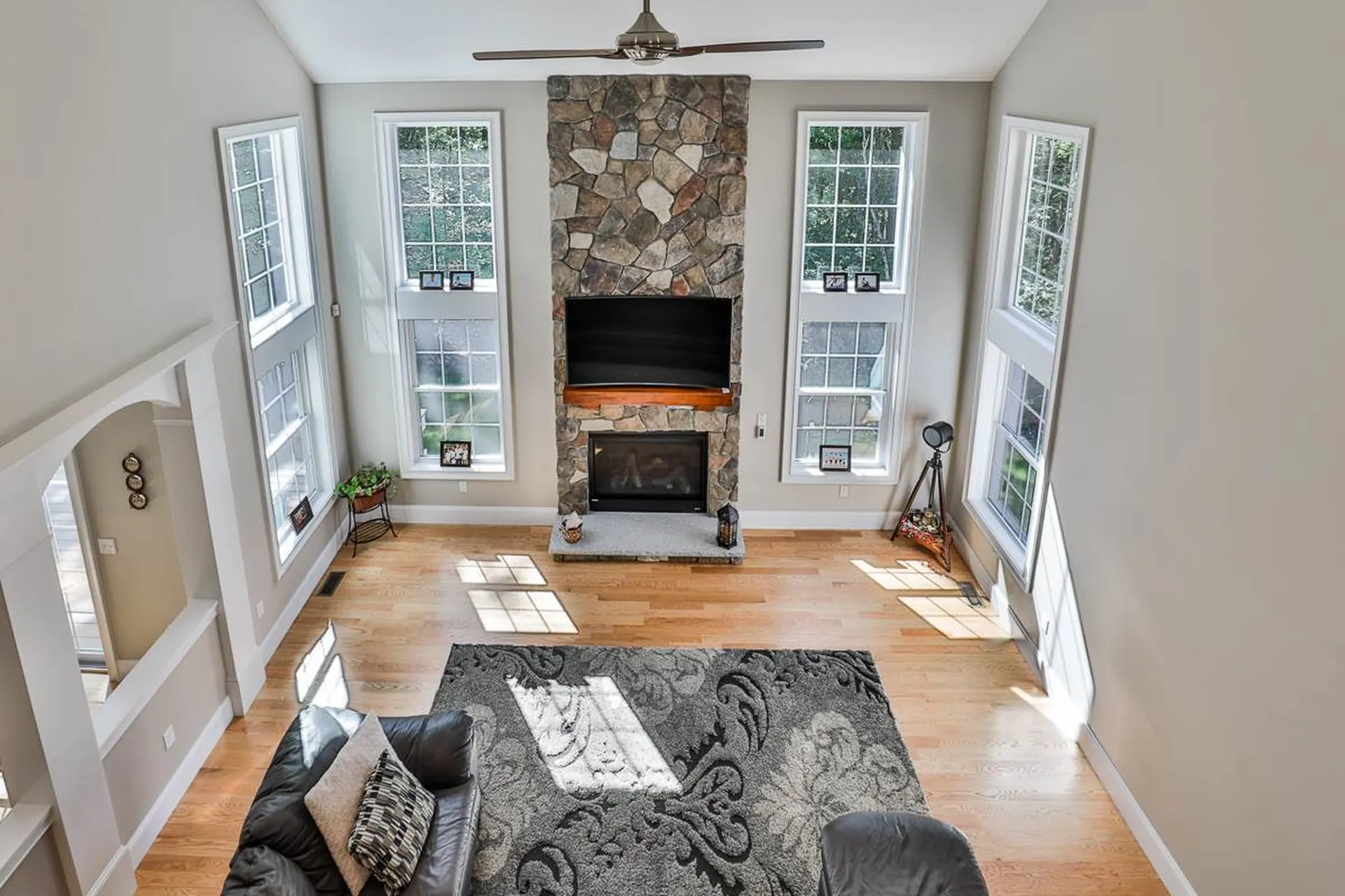 2 Floral Street Windham NH 03087