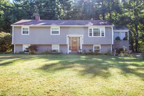 33 Waterville Drive Merrimack NH 03054