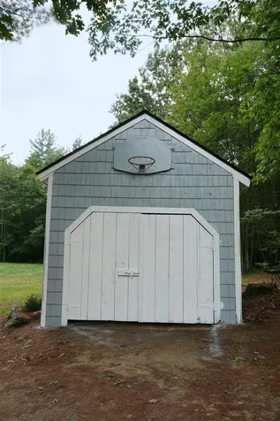 12 Emerald Lane Hillsborough NH 03244