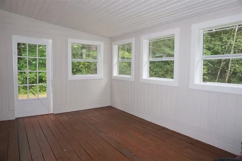 12 Emerald Lane Hillsborough NH 03244