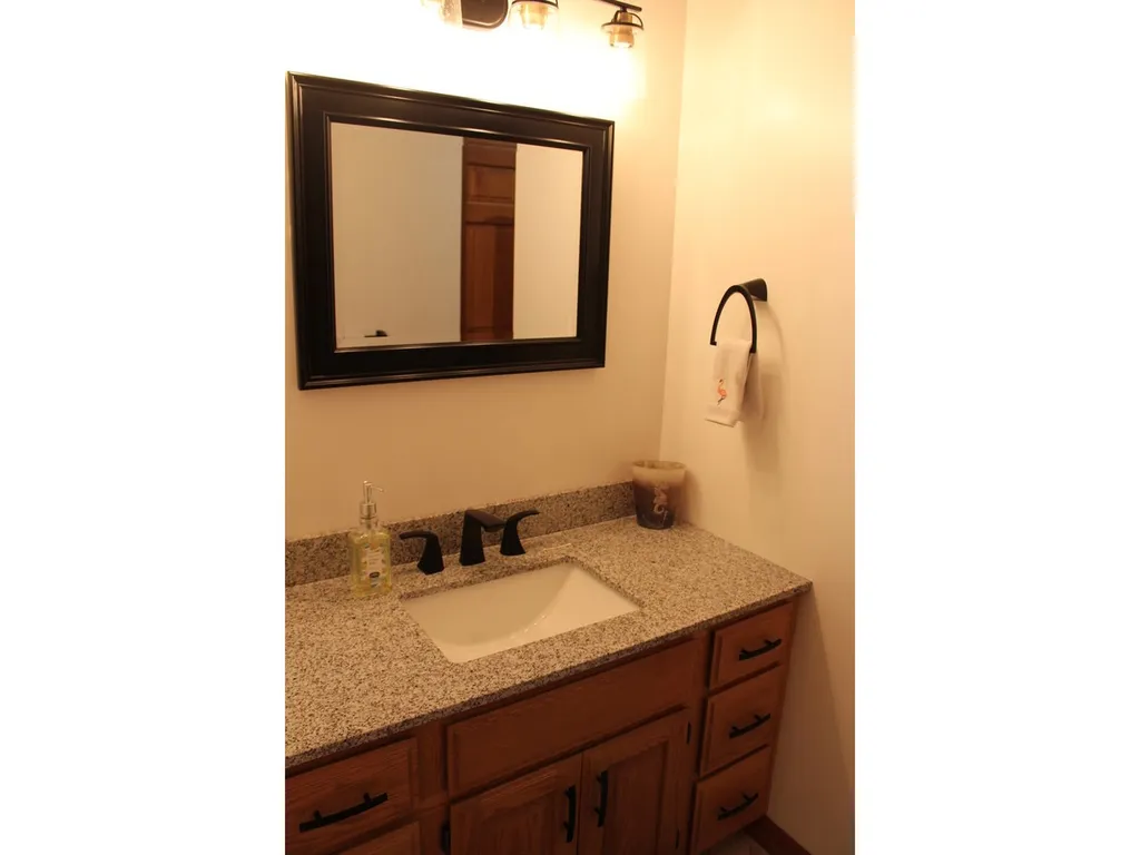 87 Wild Rose Circle Shelburne VT 05482