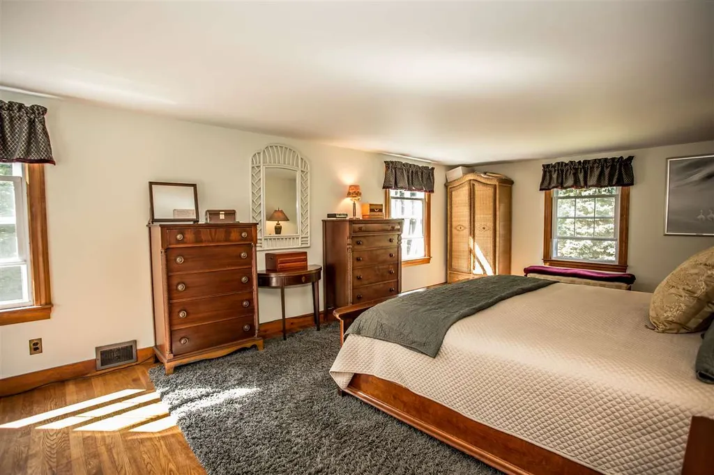 279 Mountain Road Jaffrey NH 03452