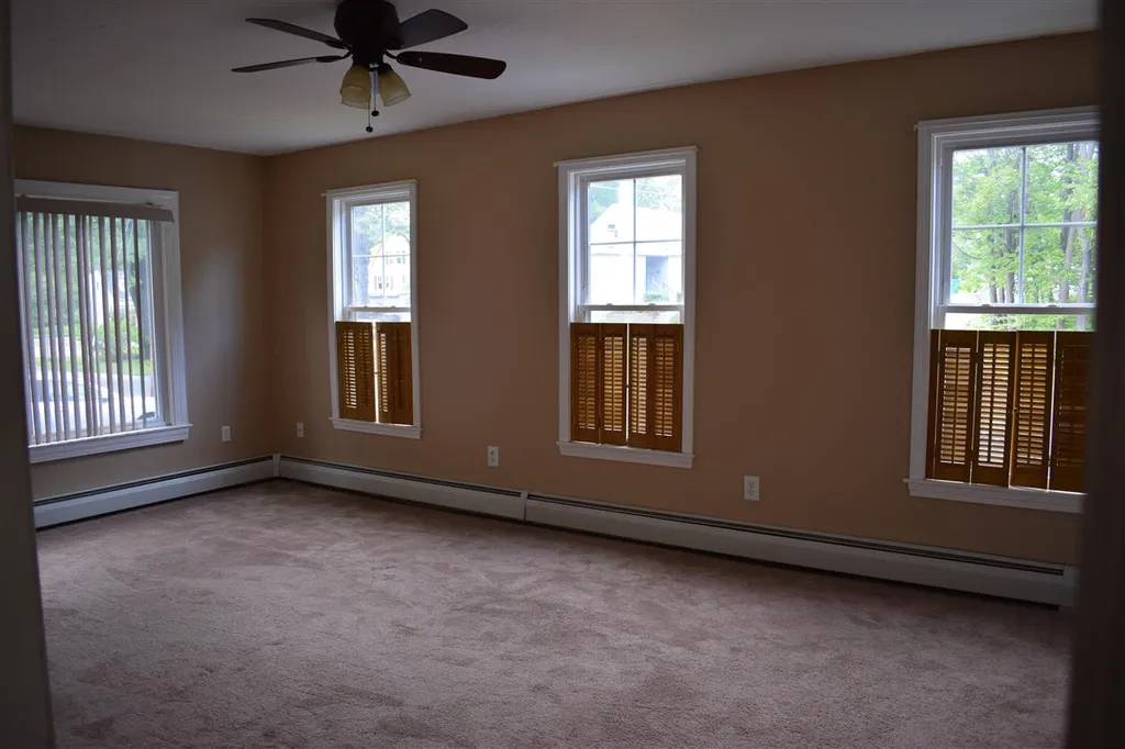 23 Western Avenue Rochester NH 03867