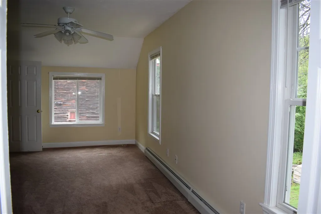 23 Western Avenue Rochester NH 03867
