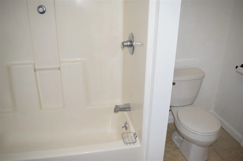 23 Western Avenue Rochester NH 03867