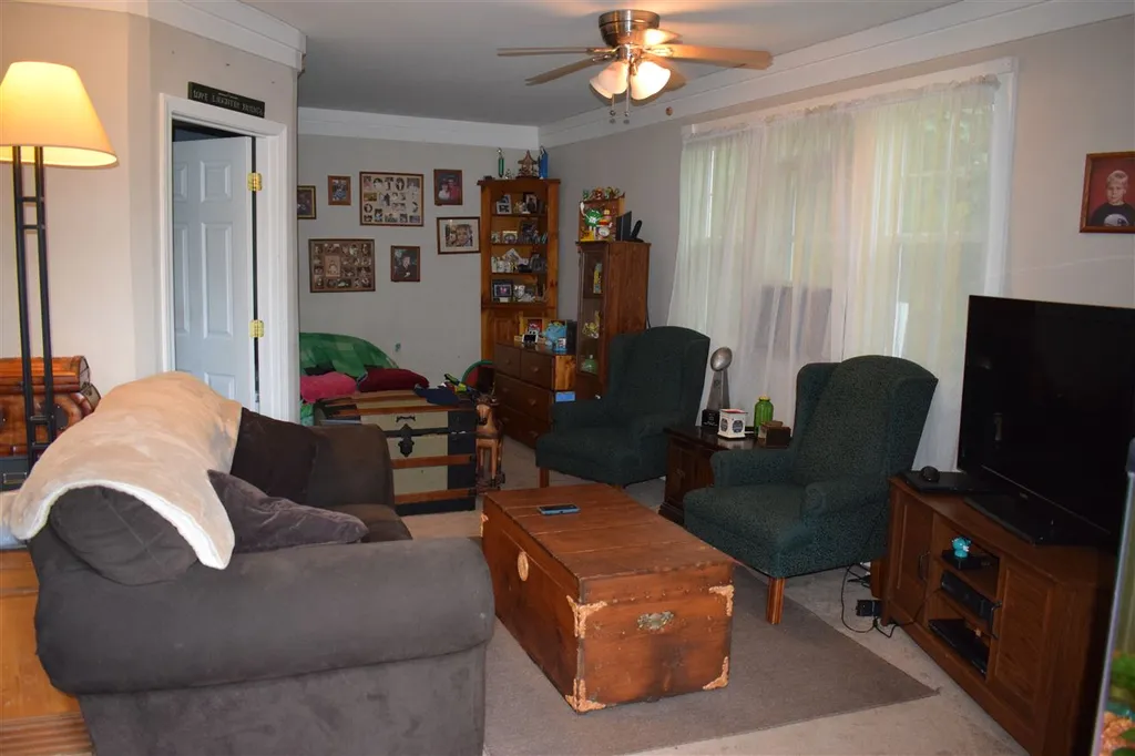 23 Western Avenue Rochester NH 03867