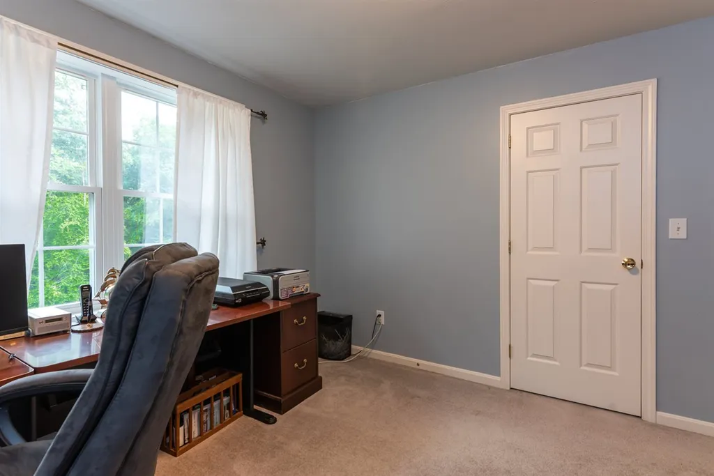 14 Abbey Road Merrimack NH 03054