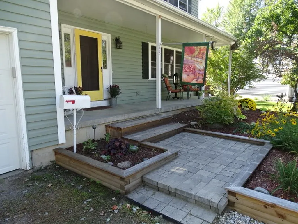 35 Greenwood Avenue Essex VT 05452