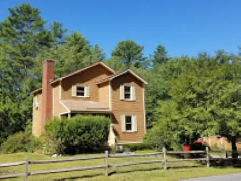 195 Gorham Pond Road Goffstown NH 03045