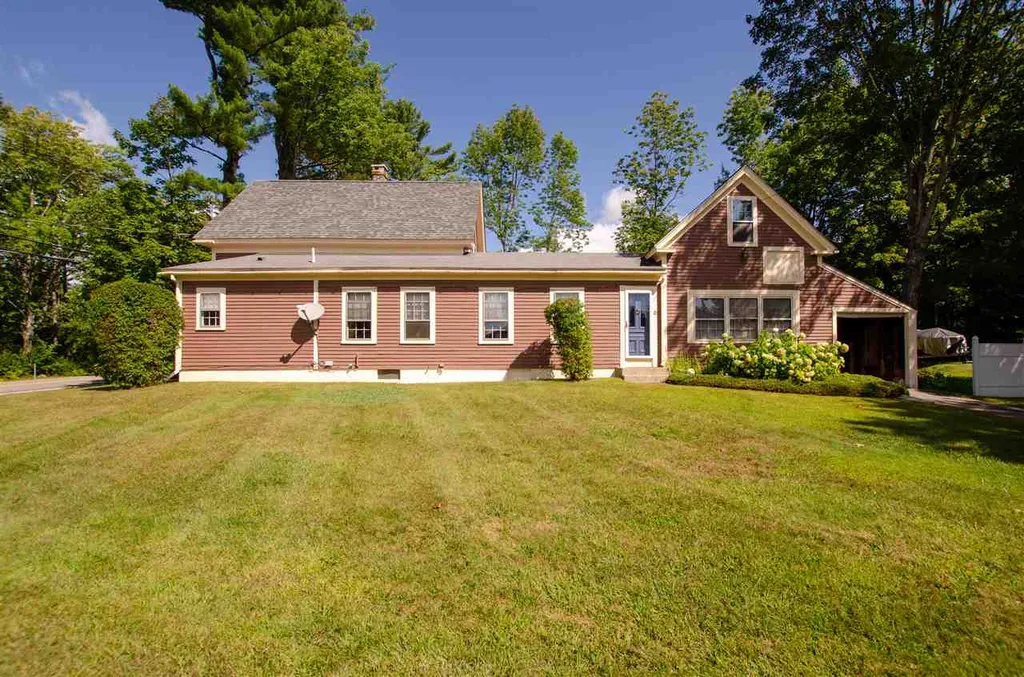 8 Mount Vernon Street Farmington NH 03835