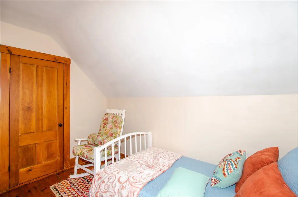 8 Mount Vernon Street Farmington NH 03835