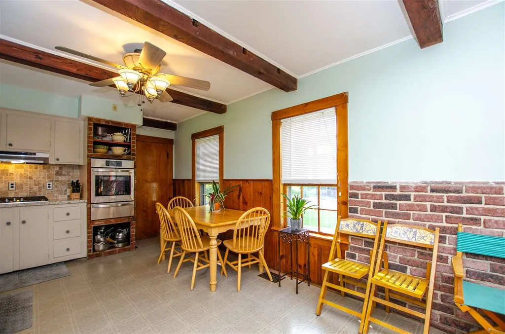 8 Mount Vernon Street Farmington NH 03835