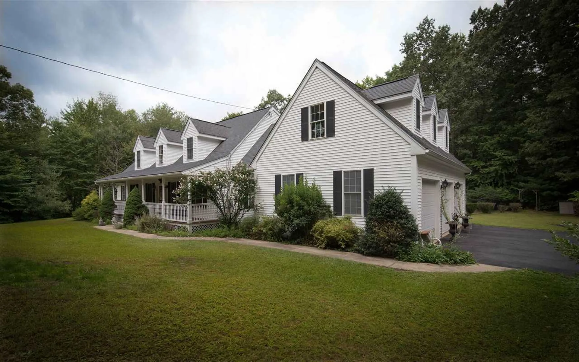 194 Harantis Lake Road Chester NH 03036