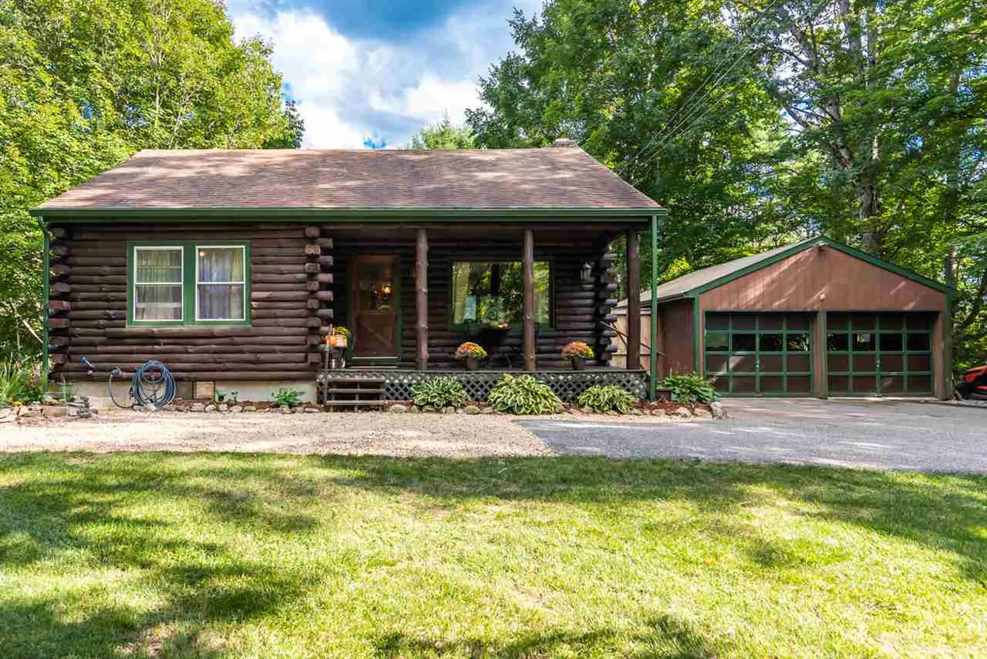78 Chester Road Raymond NH 03077