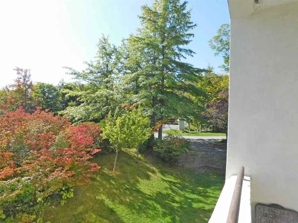 206 Village Gate Drive Warren VT 05674