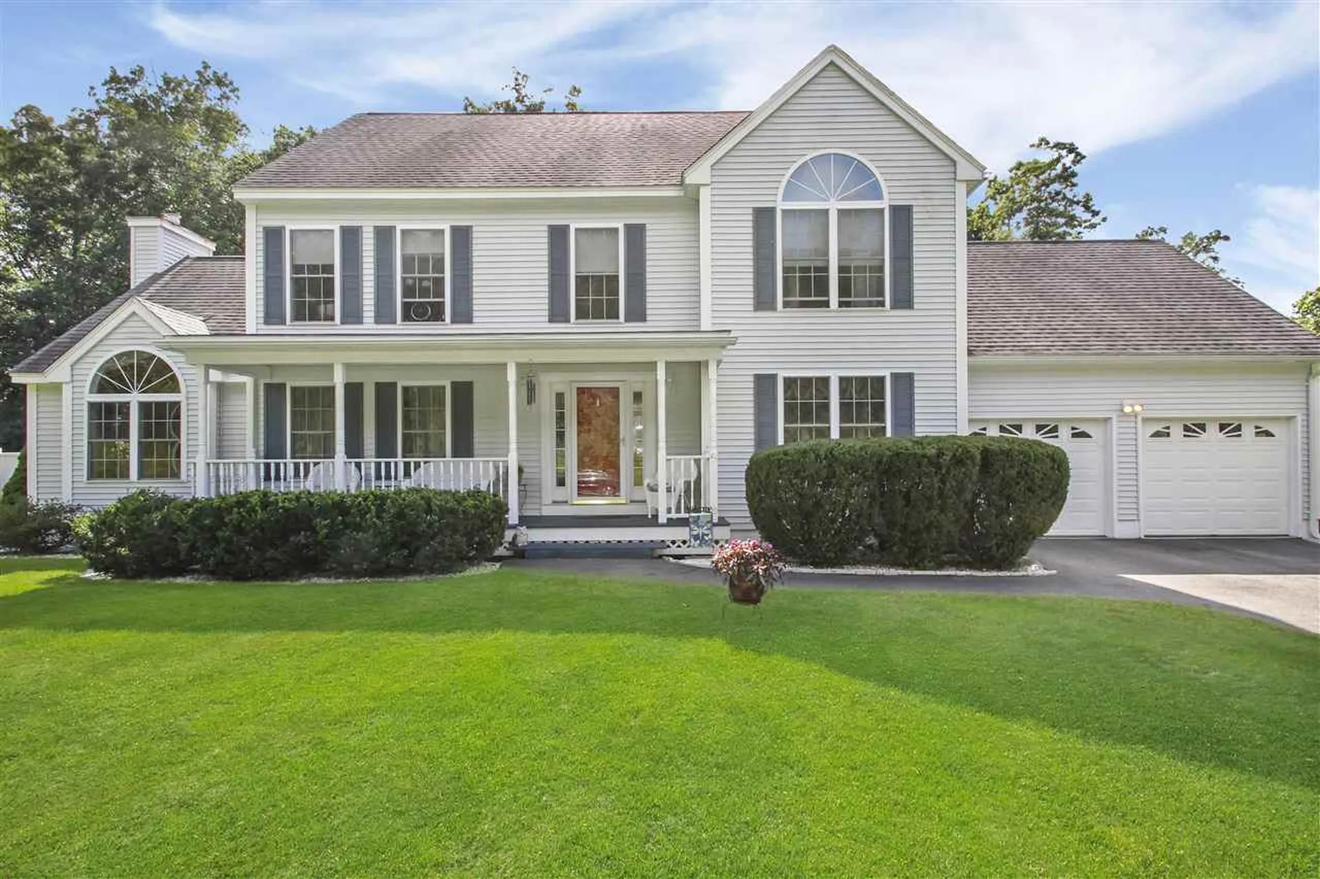 6 Red Oak Drive Plaistow NH 03865-2430