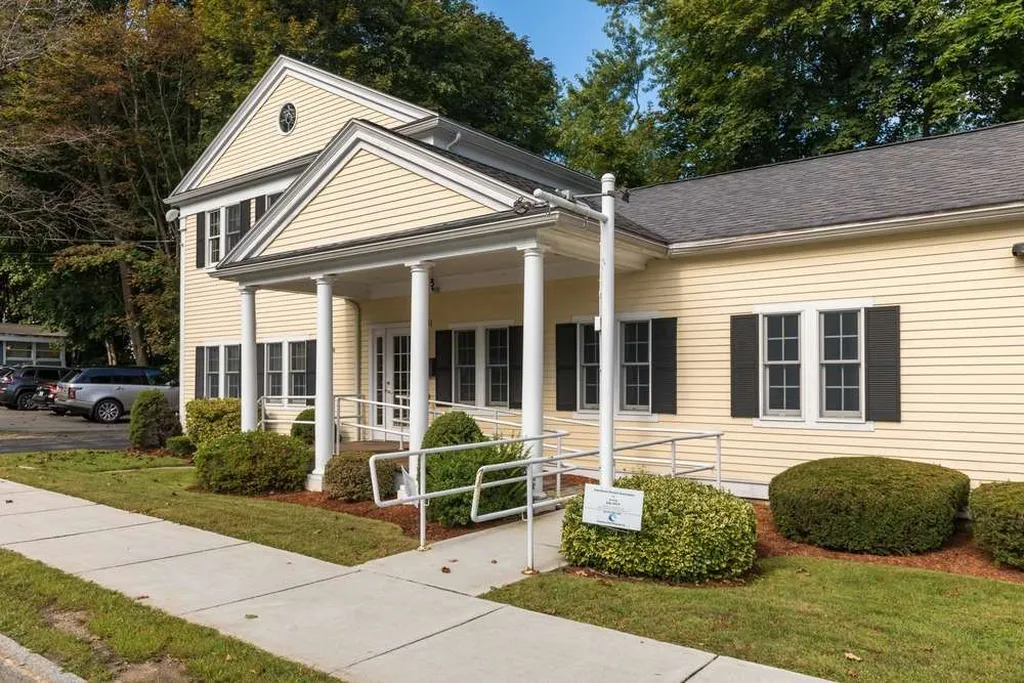 41 Sparhawk Street Amesbury MA 01913