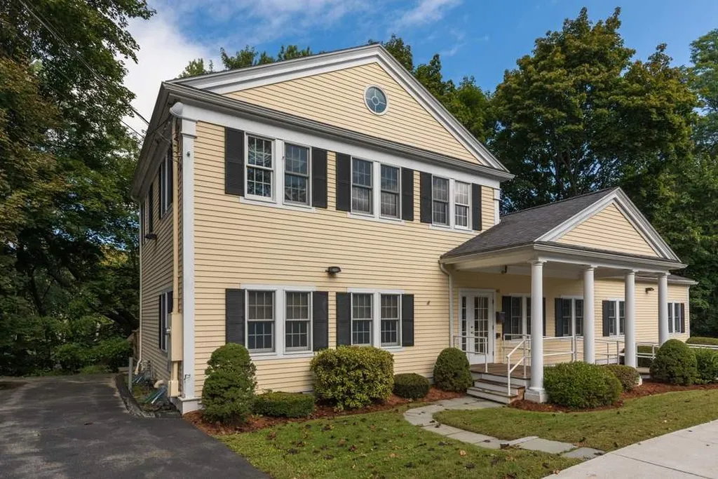 41 Sparhawk Street Amesbury MA 01913
