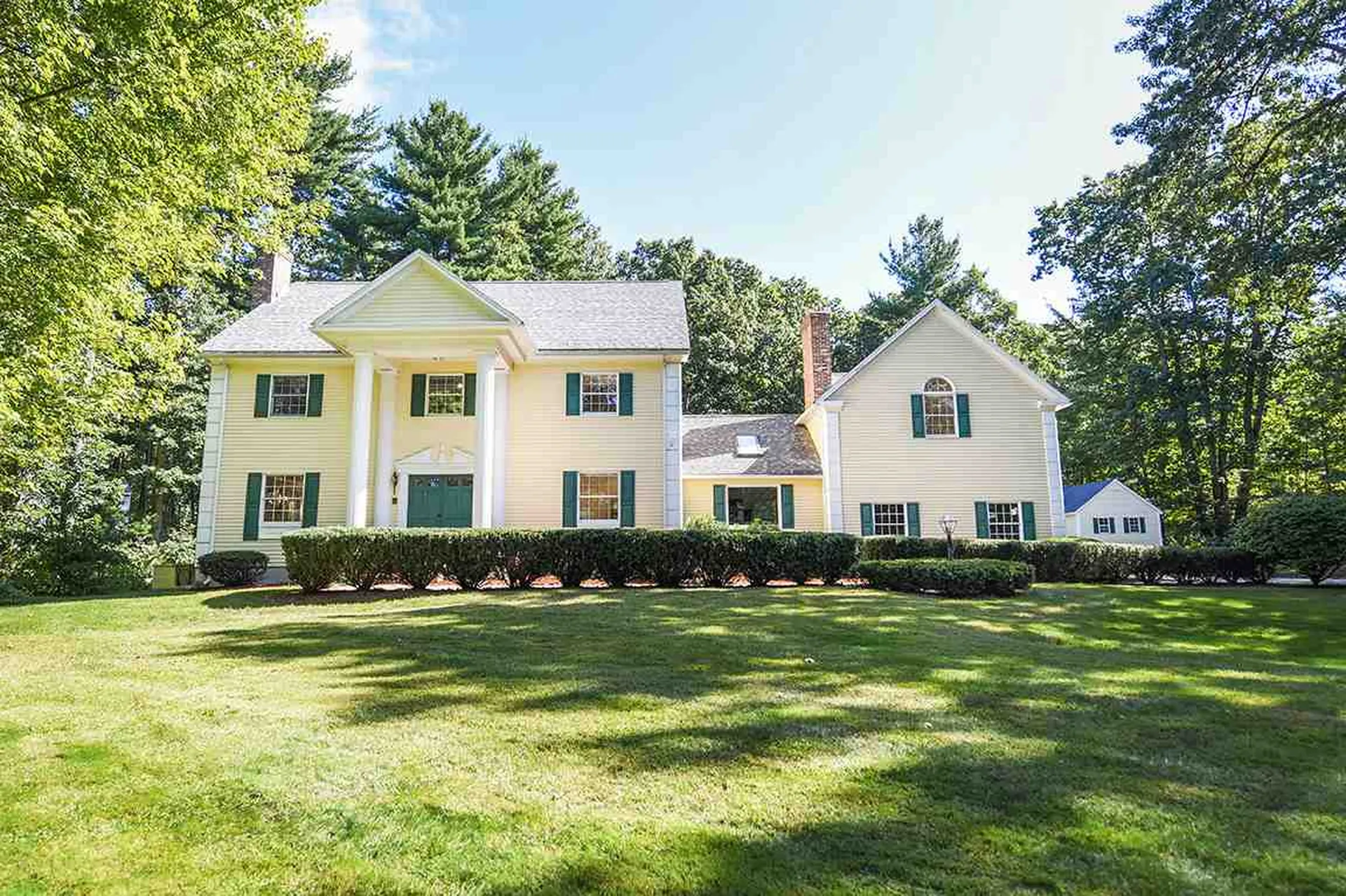 24 Hawthorne Road Windham NH 03087