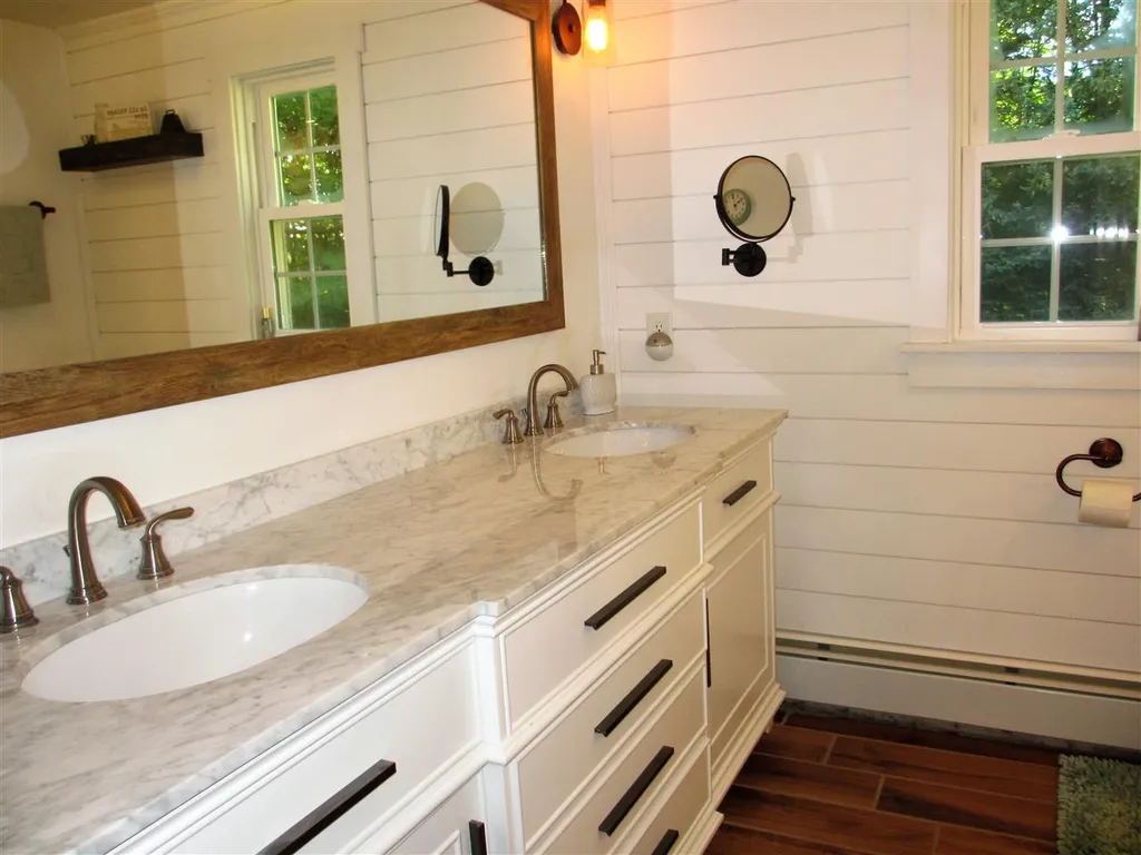 180 Pine Hill Road Henniker NH 03242