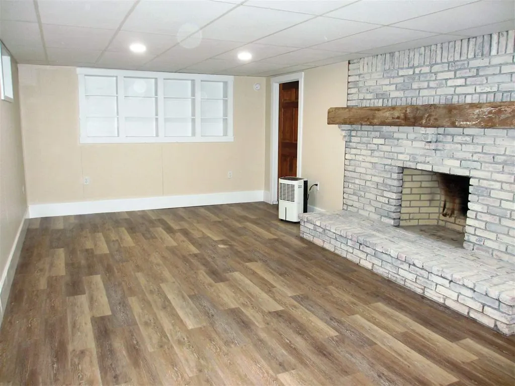 180 Pine Hill Road Henniker NH 03242