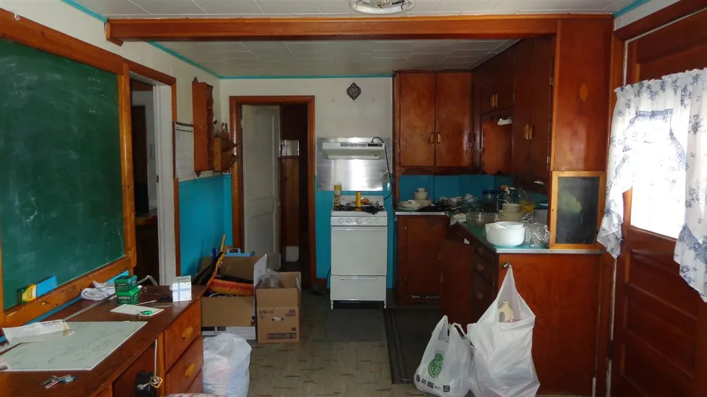 743 1/2 Lancaster Street Berlin NH 03570