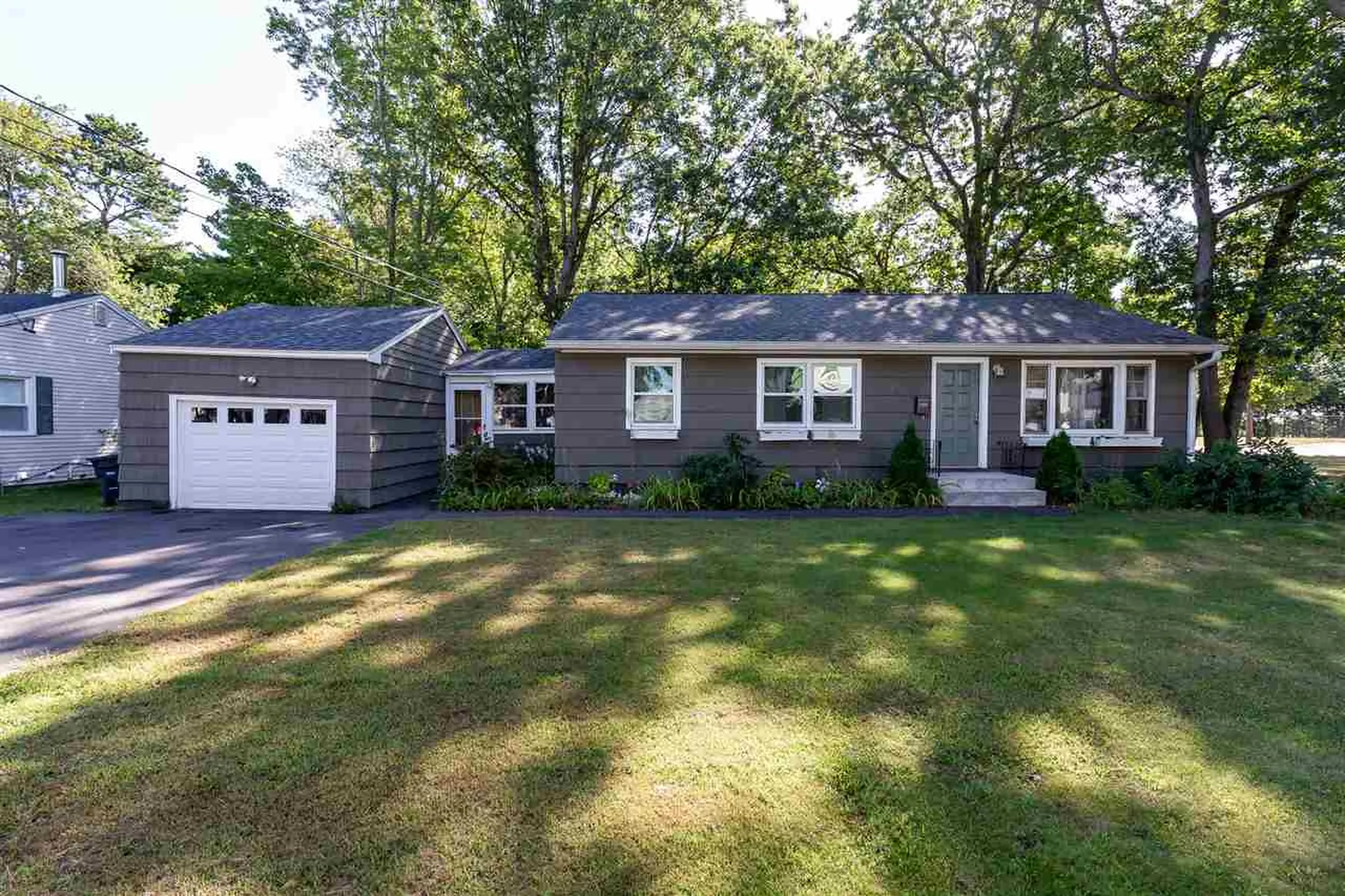 1 Carver Street Nashua NH 03064