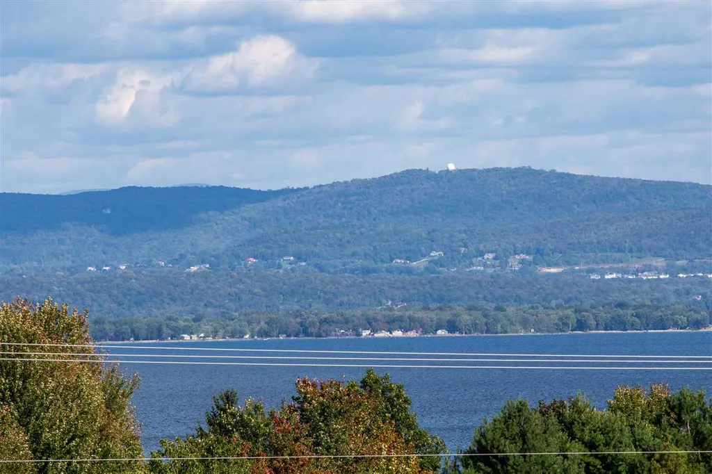 1457 Us Route 2 North Hero VT 05474
