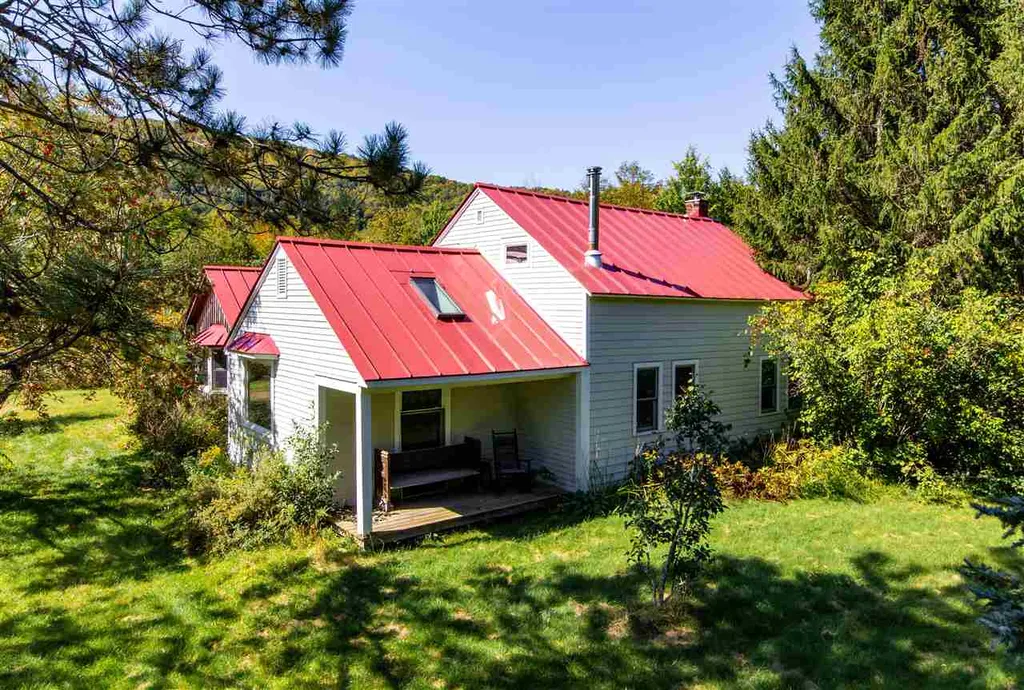 6734 Main Road Huntington VT 05462
