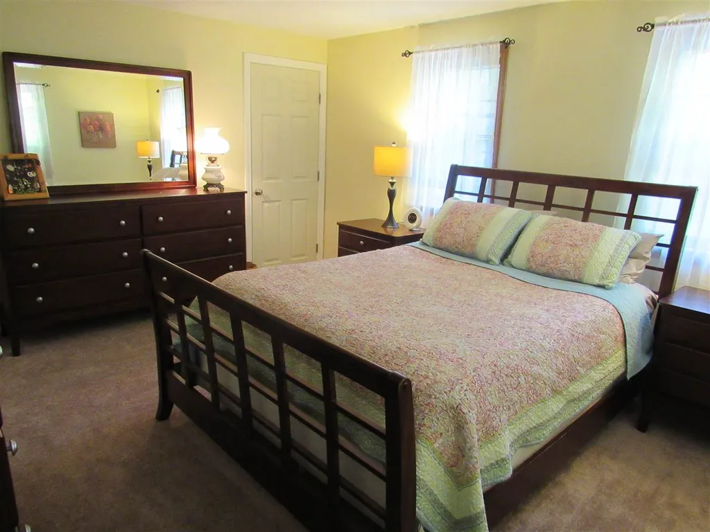 23 Jennifer Lane Raymond NH 03077
