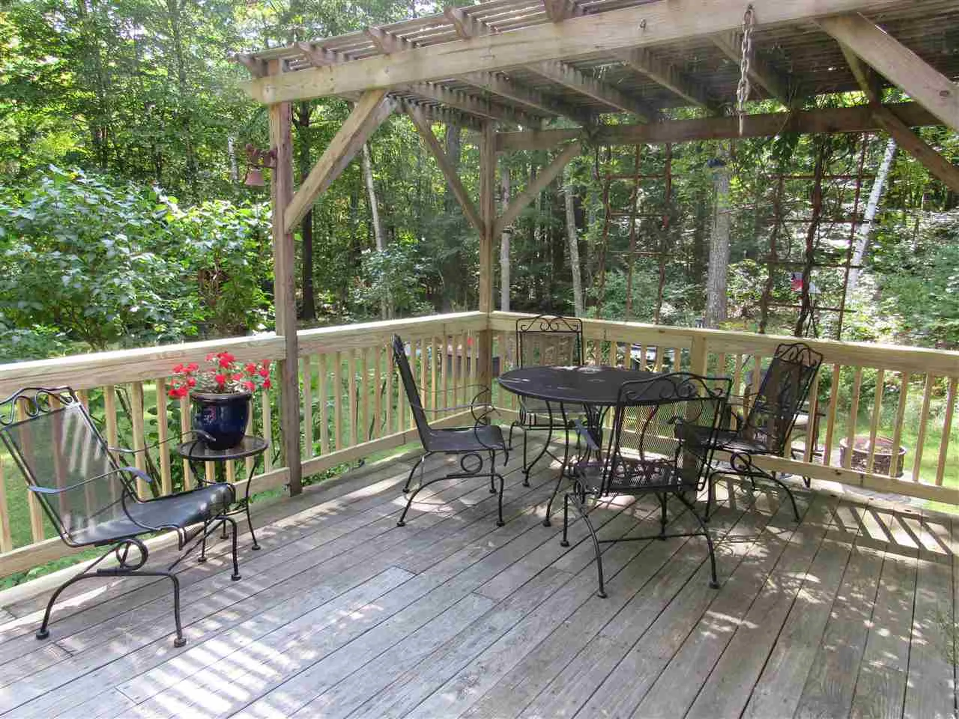 23 Jennifer Lane Raymond NH 03077