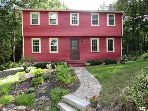 23 Jennifer Lane Raymond NH 03077