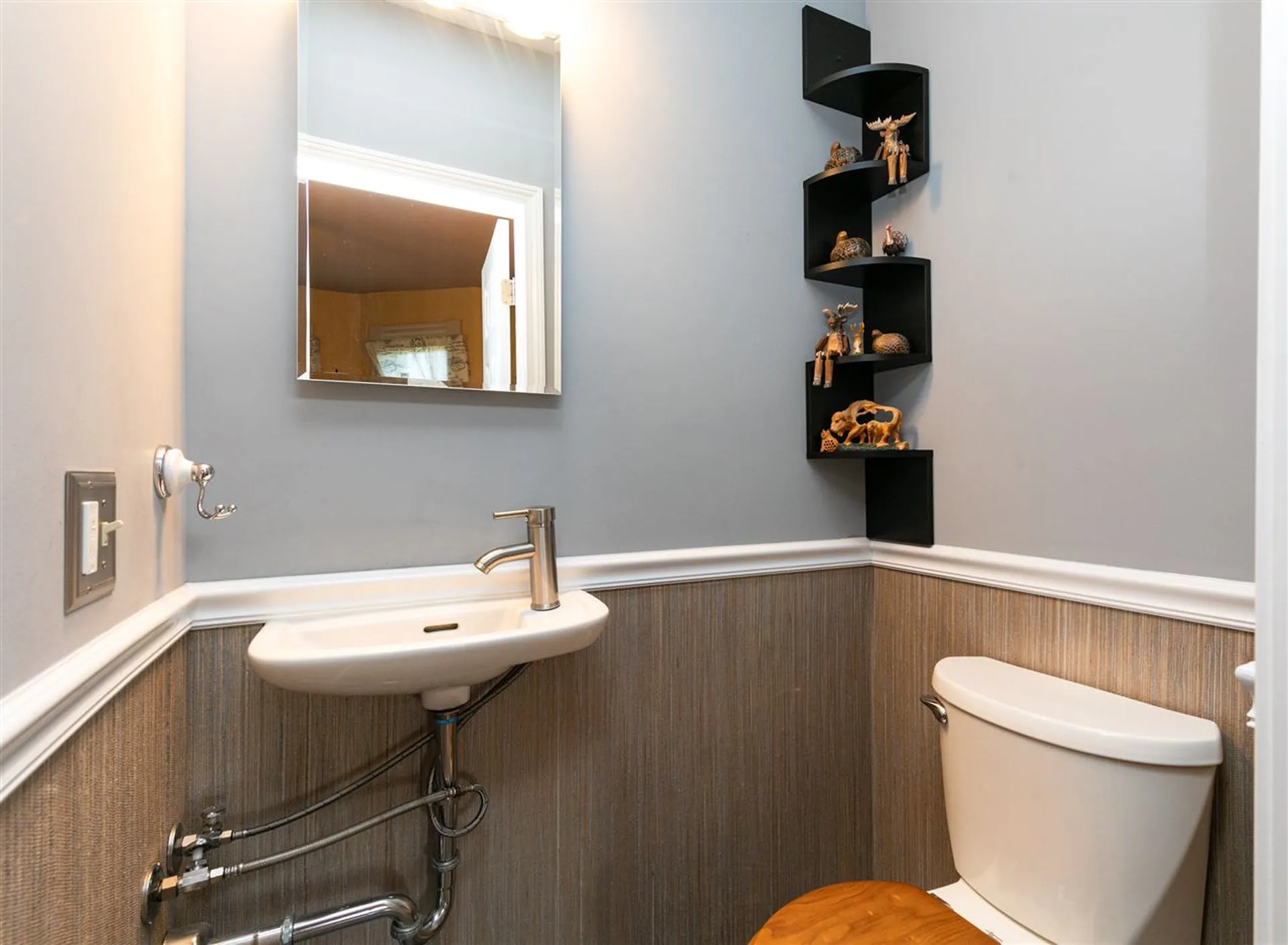 16 Cofran Avenue Northfield NH 03276