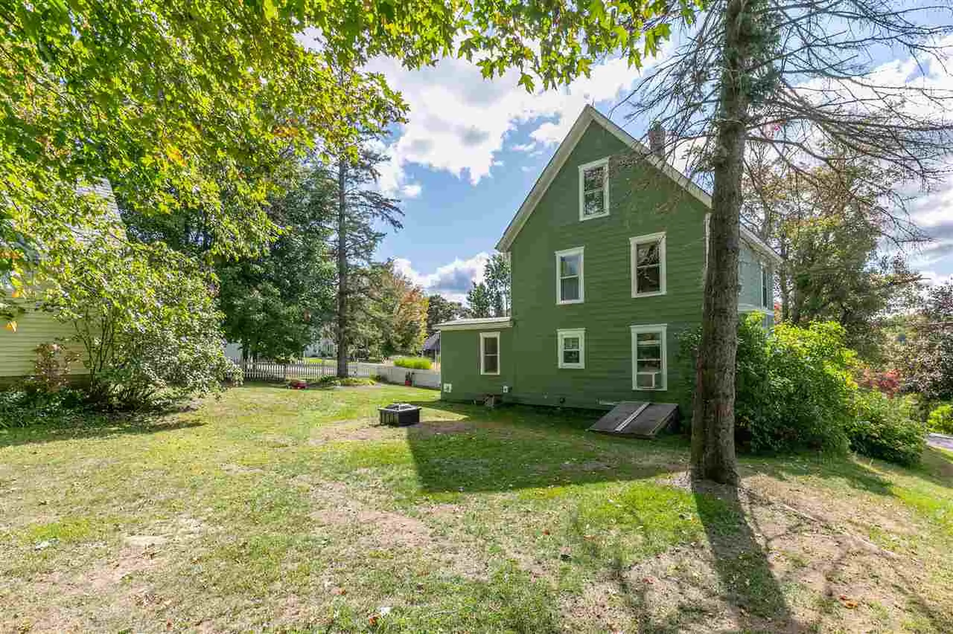 16 Cofran Avenue Northfield NH 03276