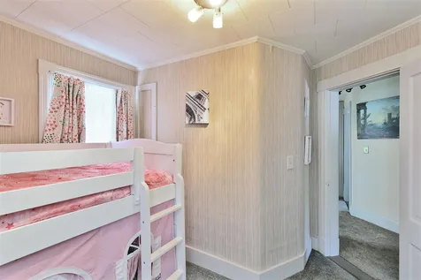 16 Cofran Avenue Northfield NH 03276