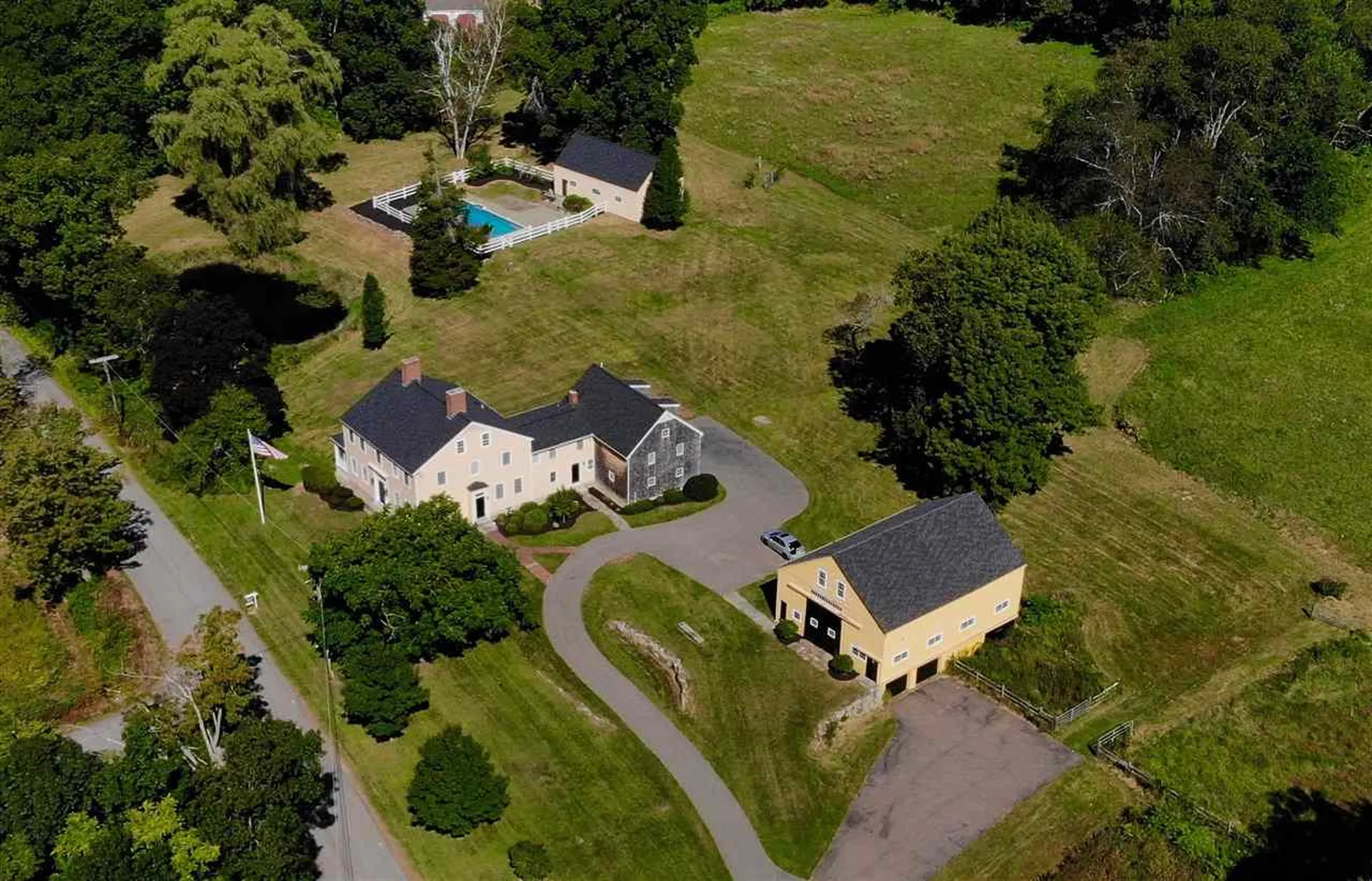 72 Highland Road South Hampton NH 03827-3607