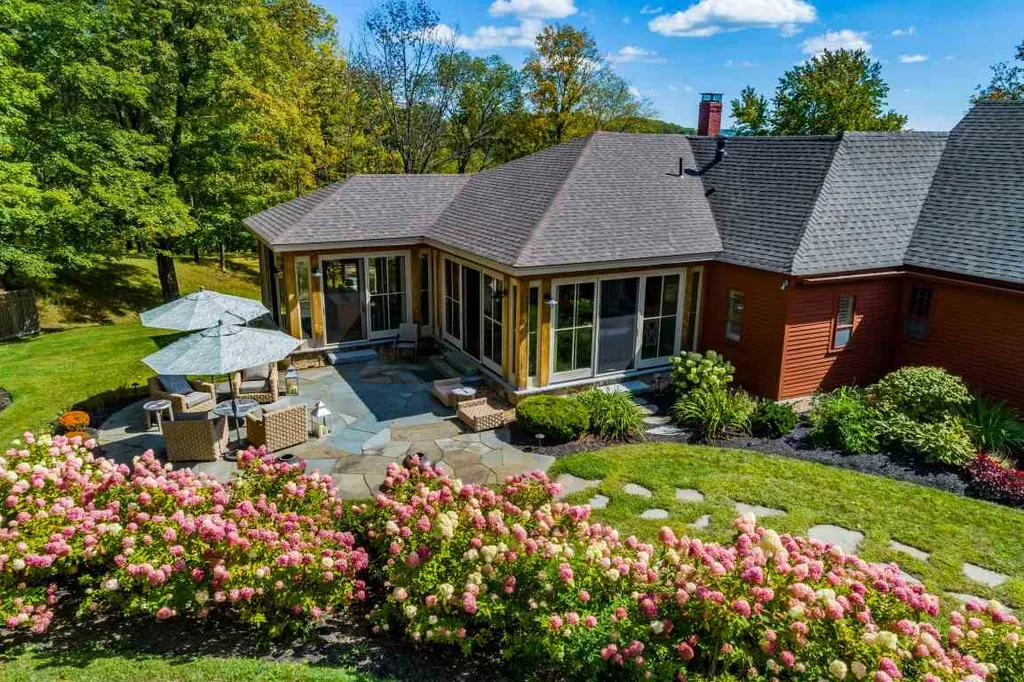 74 Bartlett Road Barnstead NH 03225