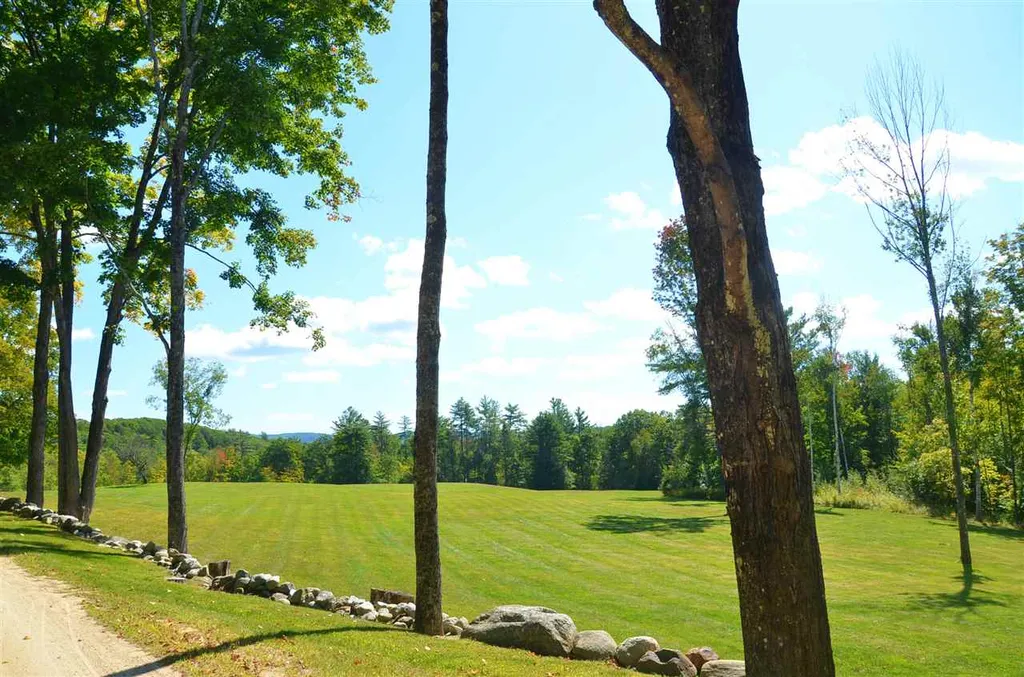 74 Bartlett Road Barnstead NH 03225