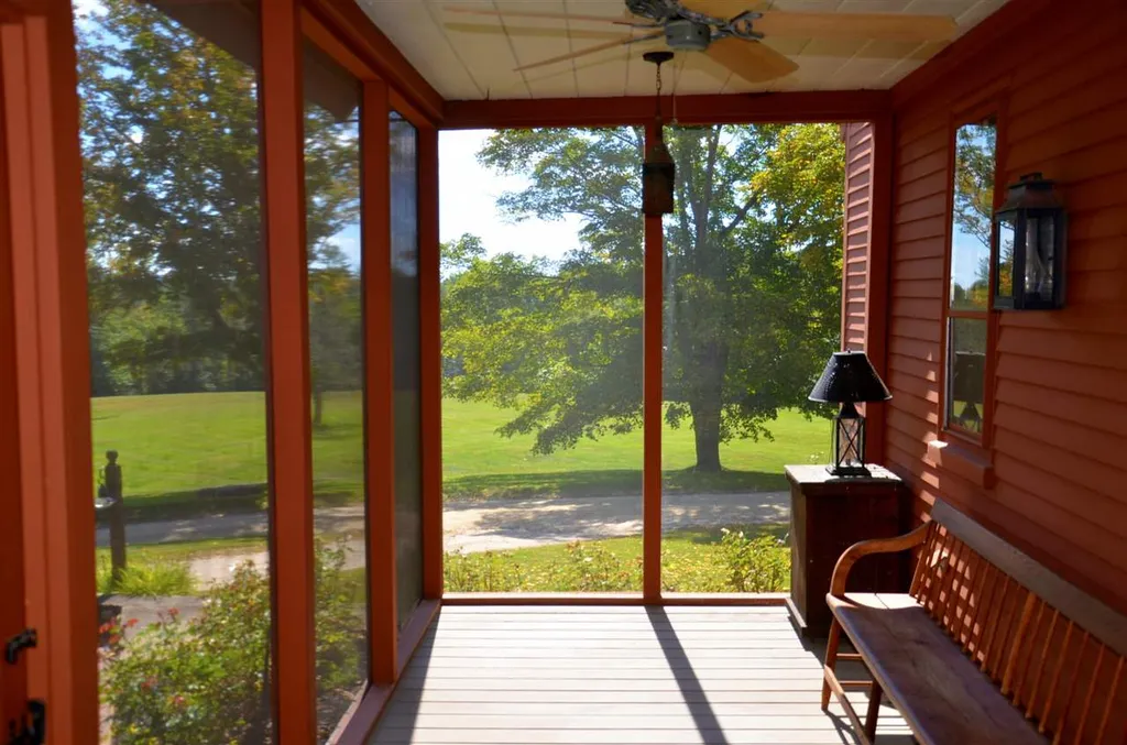 74 Bartlett Road Barnstead NH 03225
